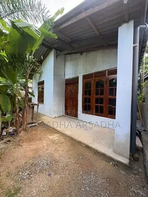 House for Sale Near the Karapitiya