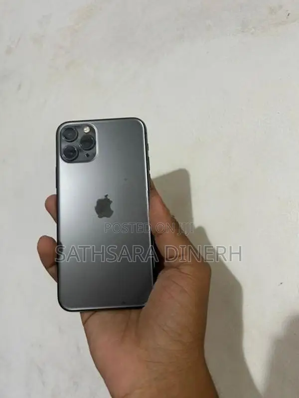 Apple iPhone 11 Pro 256GB (Used)