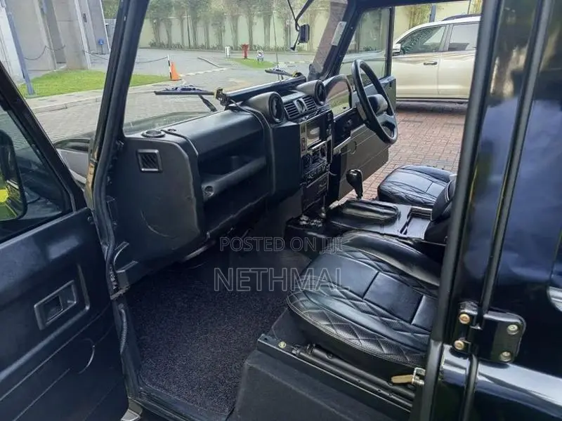 Land Rover Defender Auto Diesel 4x4 1979