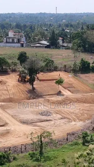 Walking Distances to 120 Road Land for Sale in Pogasowita