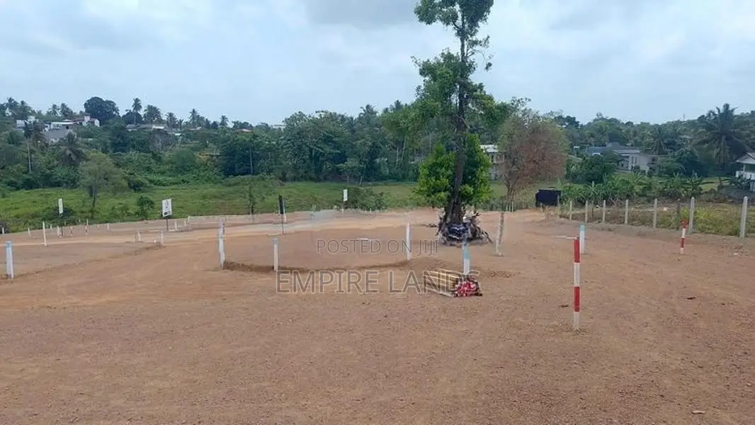 Luxury Land for Sale in Polgasowita Wethara Samagi Mawatha