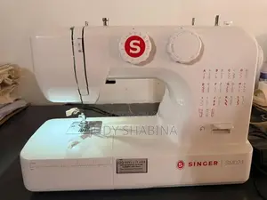 Singer Sewing Machine SM024