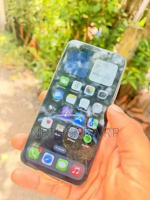 Apple iPhone XS Gold (Used)