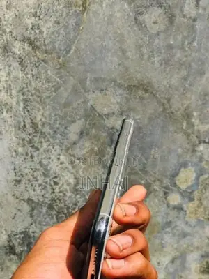 Apple iPhone XS (Used)