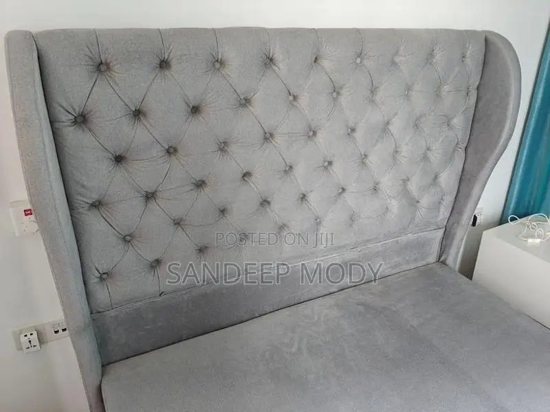 Cushion Queen Bed