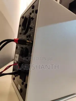 Yamaha HS3 White Studio Monitor Speakers Pair
