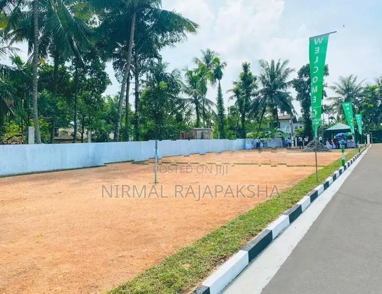 Prime Land for Sale in Athurugiriya
