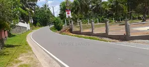 Ganemulla Bus route 276/376 Land for Sale in Kandana Facing Main Road