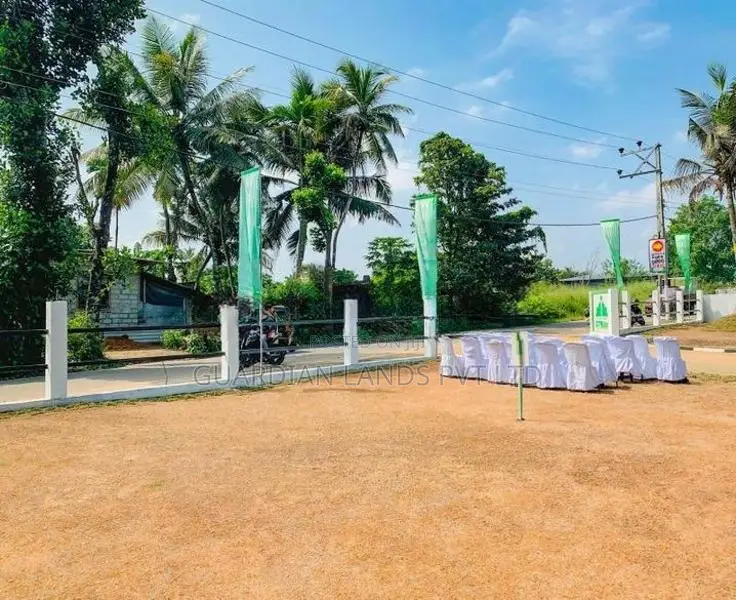 Residential Land Plots for Sale in Athurugiriya