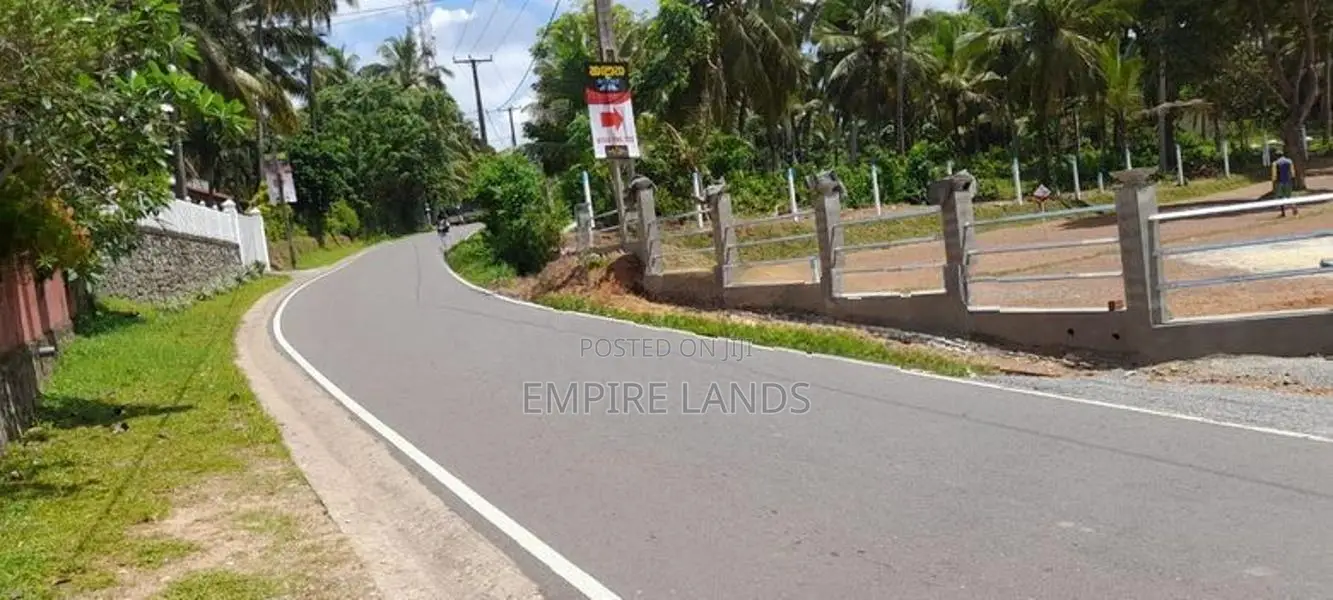 Land for Sale in Kandana City Limit Facing to Ganemulla Main Bus route