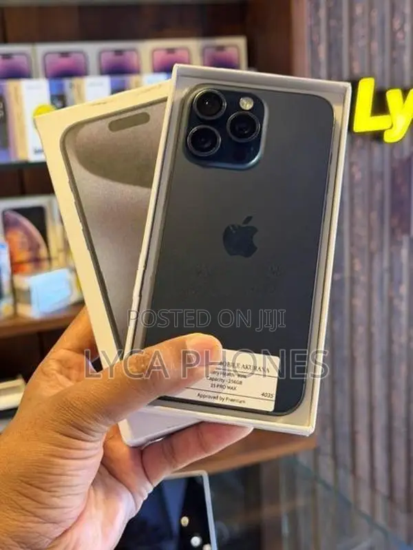 Apple iPhone 15 Pro Max 256GB (Used)