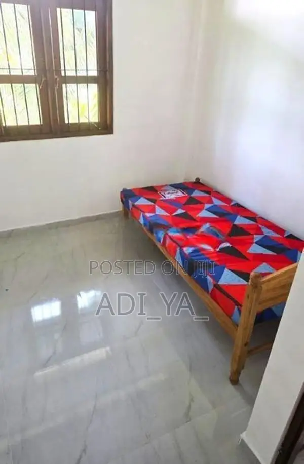 අංග සම්පූර්ණ කාමරයක් Malabe