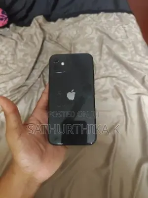 Apple iPhone 11 (Used)