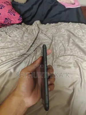 Apple iPhone 11 (Used)