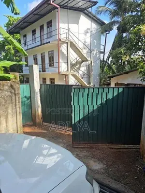 අංග සම්පූර්ණ කාමරයක් Malabe