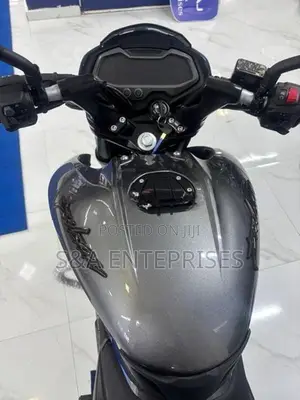 Bajaj Pulsar NS200 2026