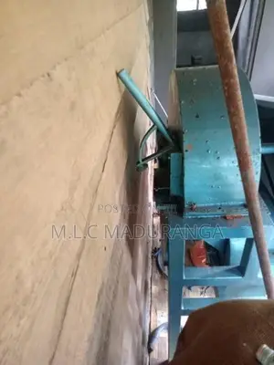 Coconut Husk Cutting Machine