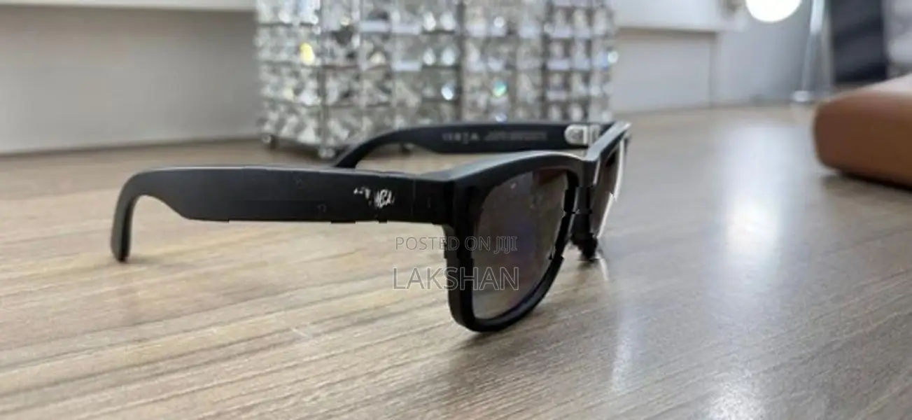 Meta Wayfarer Sunglass