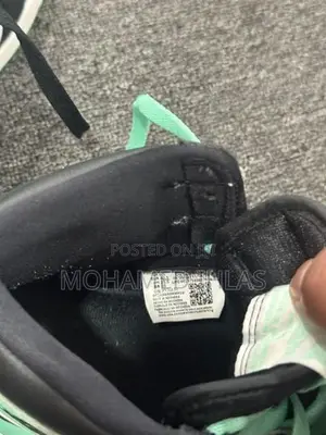 Air Jordan 1 Retro High OG Green Glow