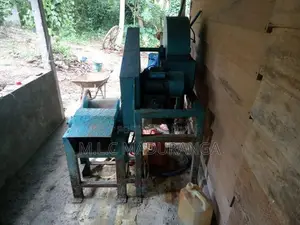 Coconut Husk Cutting Machine
