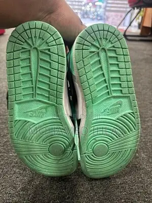 Air Jordan 1 Retro High OG Green Glow