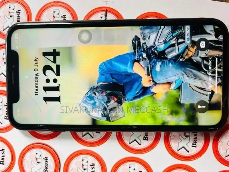 Apple iPhone XR (Used)