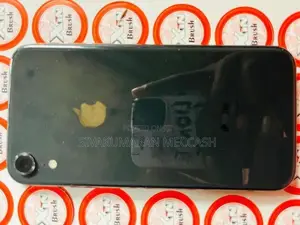 Apple iPhone XR (Used)