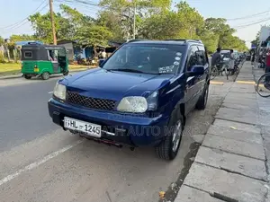 Nissan X-Trail T30 2004