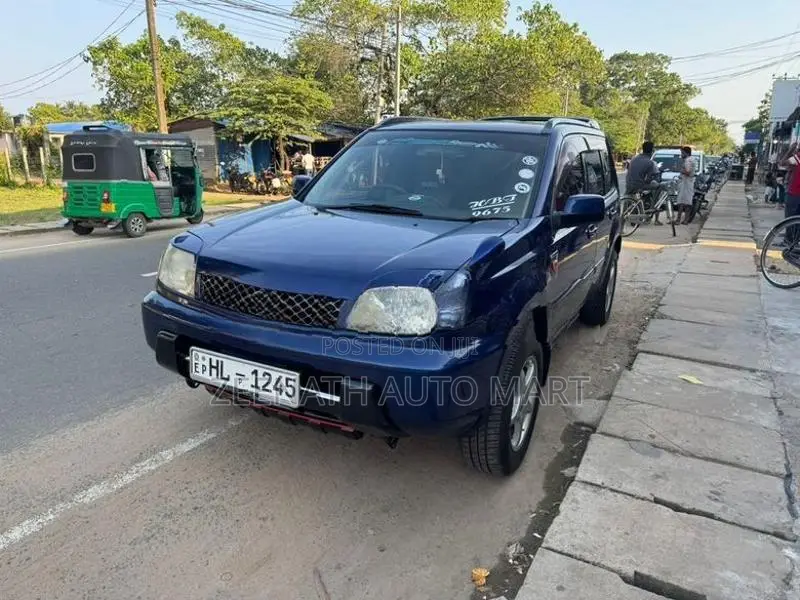 Nissan X-Trail T30 2004