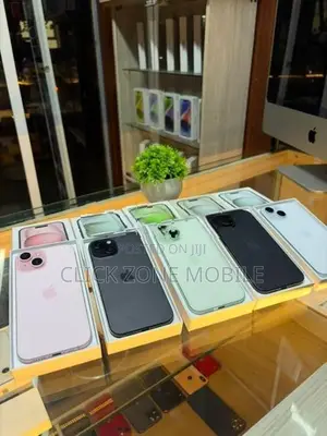 Apple iPhone 15 128GB (Used)