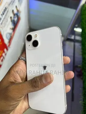 Apple iPhone 13 (Used)