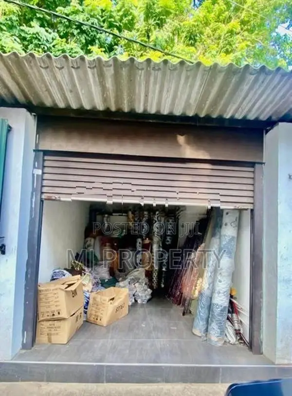 ( TC-1102) Highly Valuable Commercial Shop Space Sale in Maharagama
