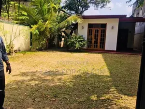 Ratmalana Land with House