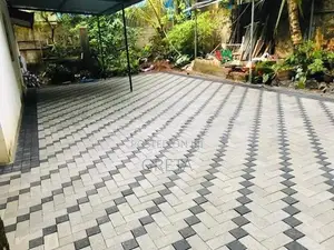 Malaysian Grass Laying