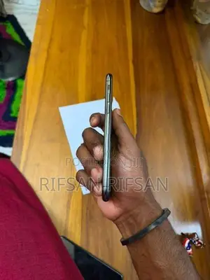 Apple iPhone X (Used)