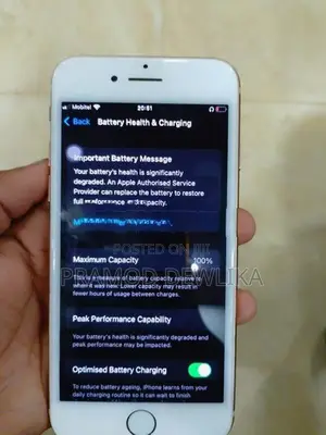 Apple iPhone 8 (Used)