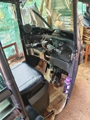 Bajaj RE 2014