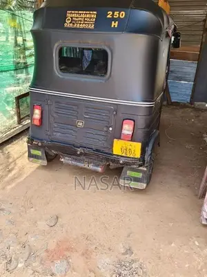 Bajaj RE 2014