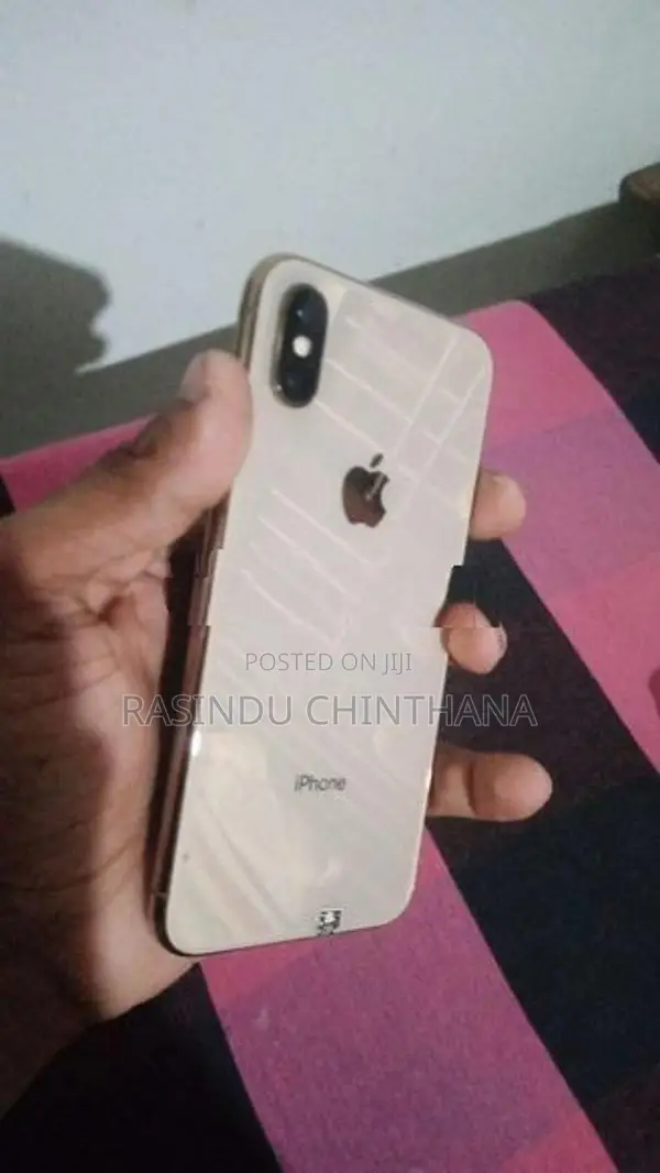 Apple iPhone XS (Used)