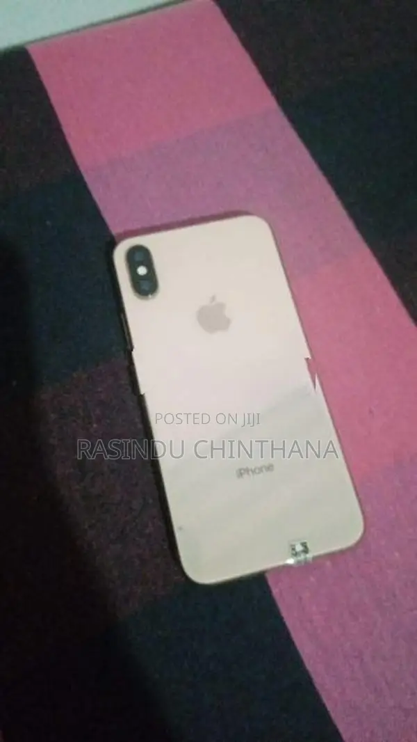 Apple iPhone XS (Used)