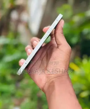 Apple iPhone 12 (Used)
