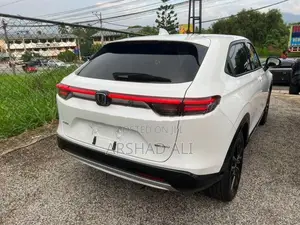 Honda Vezel Z Apple player 2024