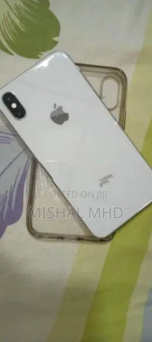Apple iPhone X (Used)