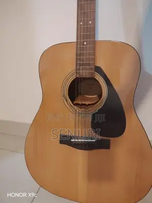 Yamaha F310 Guitar