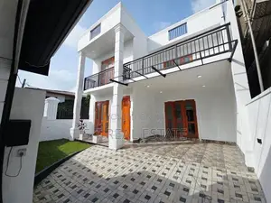 Modern Designed Luxury Three Story House For Sale In Piliyandala