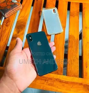 Apple iPhone XS (Used)