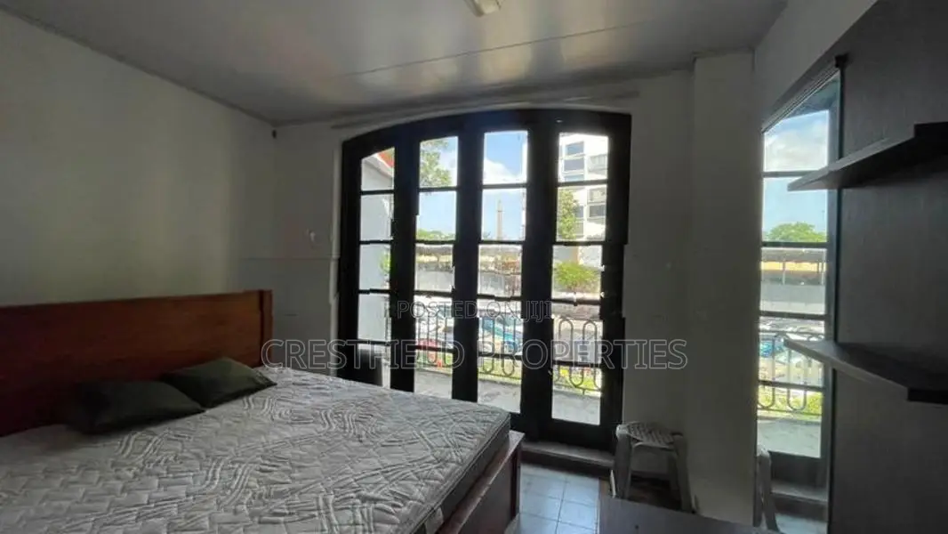 Spacious 3 Bedroom House for Rent at Colombo 07