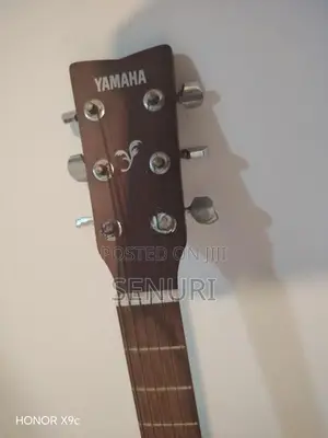 Yamaha F310 Guitar