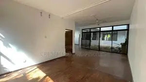 Spacious 3 Bedroom House for Rent at Colombo 07