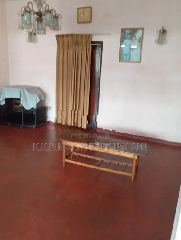 Fist Floor House for Rent Boralesgamuwa